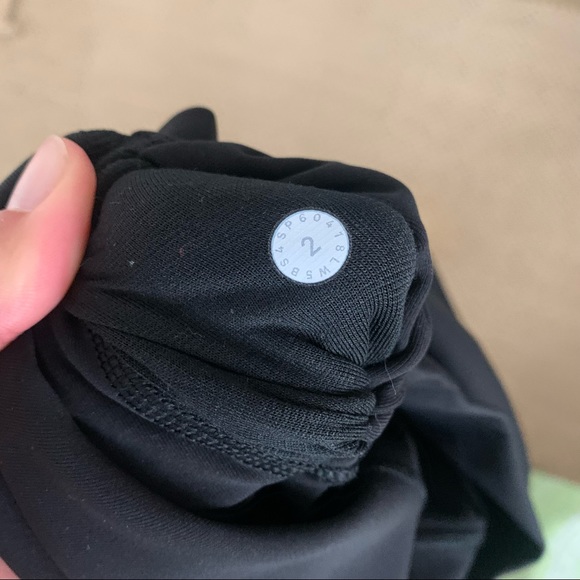 Lululemon - Picture 7 of 7